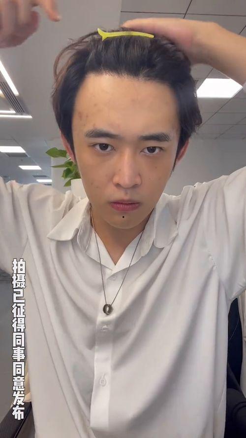 吃网红公司恋情瓜,甜蜜曝光，明星情侣甜蜜互动引网友热议