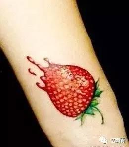 网红吃瓜纹身图案